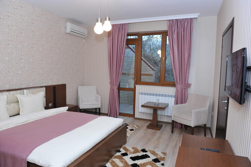 Eros Motel Sandanski Ngoại thất bức ảnh