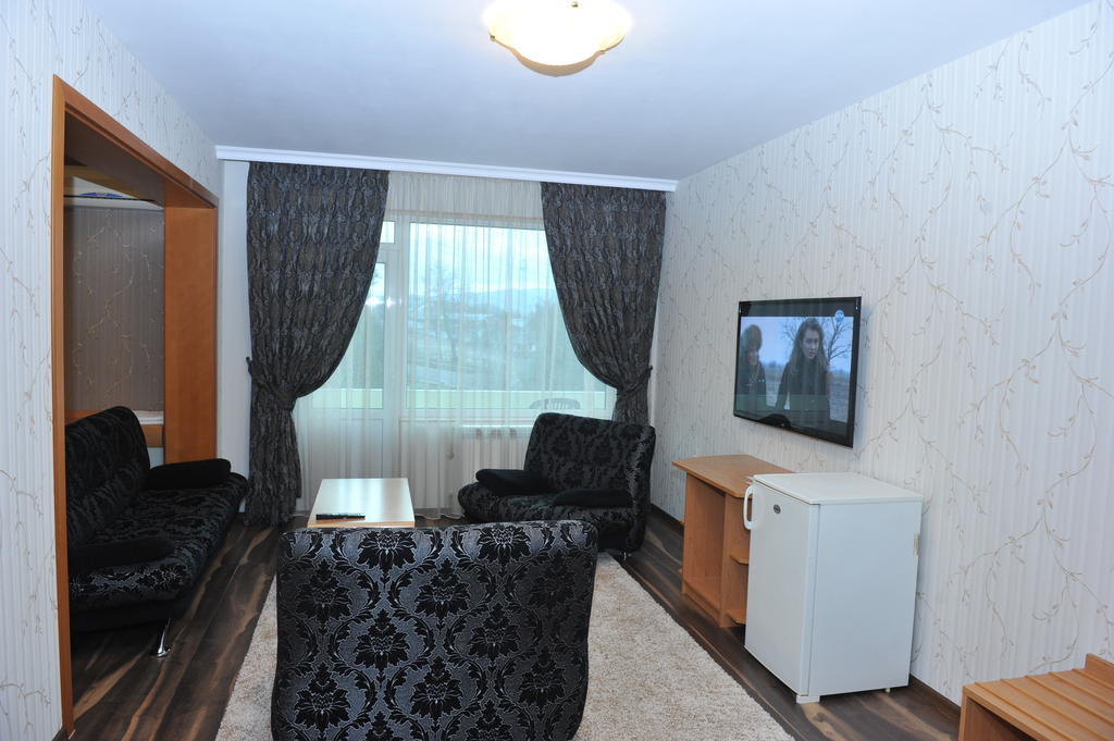 Eros Motel Sandanski Ngoại thất bức ảnh