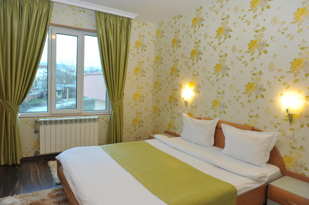 Eros Motel Sandanski Ngoại thất bức ảnh