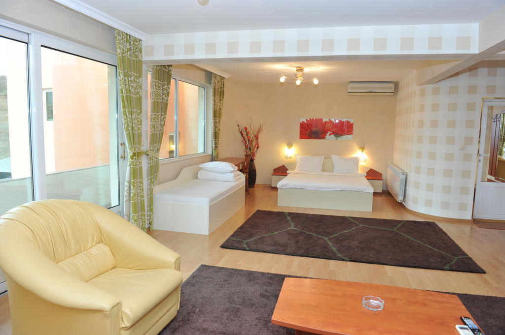 Eros Motel Sandanski Ngoại thất bức ảnh